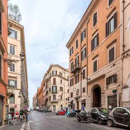 Nyaraló Spanish Steps Loft *